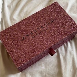 Anastasia Beverly Hills Makeup Kit